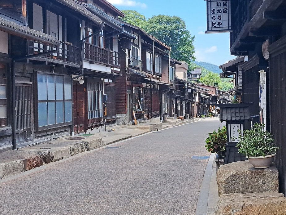 多田　孝男さん（19期・経）「奈良井宿（長野県塩尻市）」