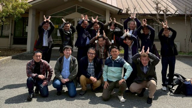 「38期同期会が綿業会館で開催」引地　達也さん（38期・　）