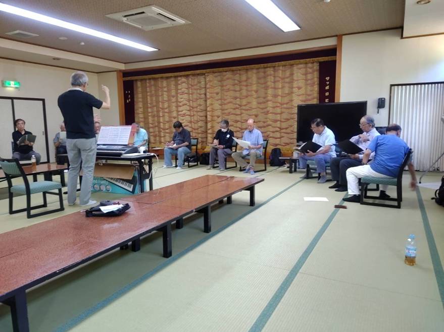 �L�b�`���ō�Ƃ����Ă���l����

�Ⴂ���x�Ŏ����I�ɐ������ꂽ����