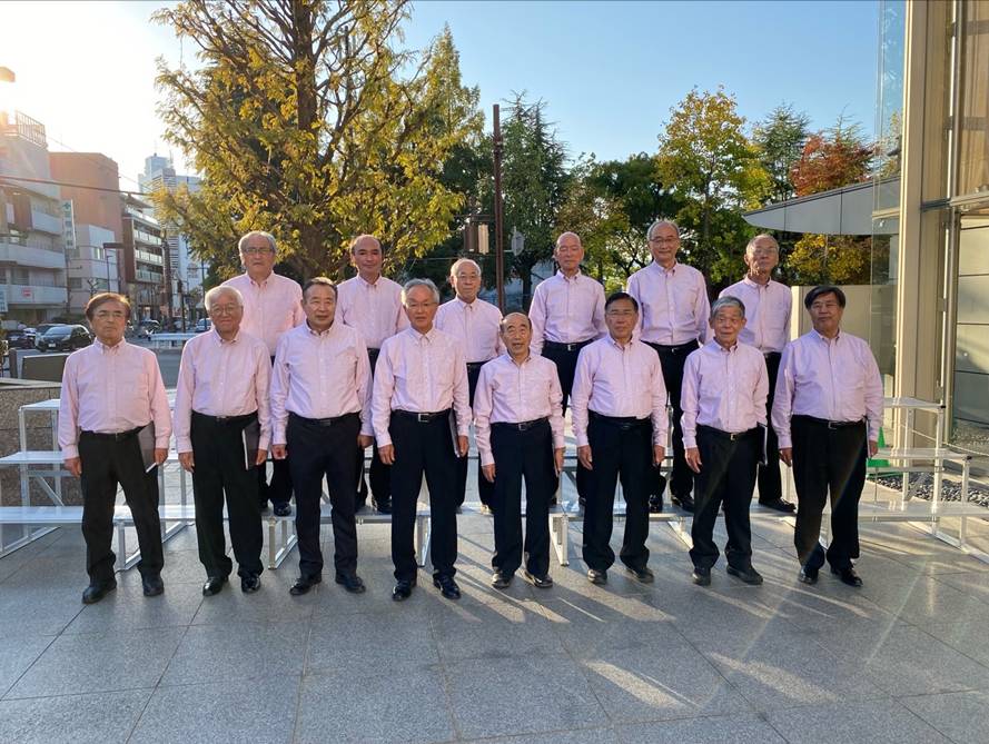 �����̑O�ɗ����Ă���l����

�����x�̐��x�Ŏ����I�ɐ������ꂽ����